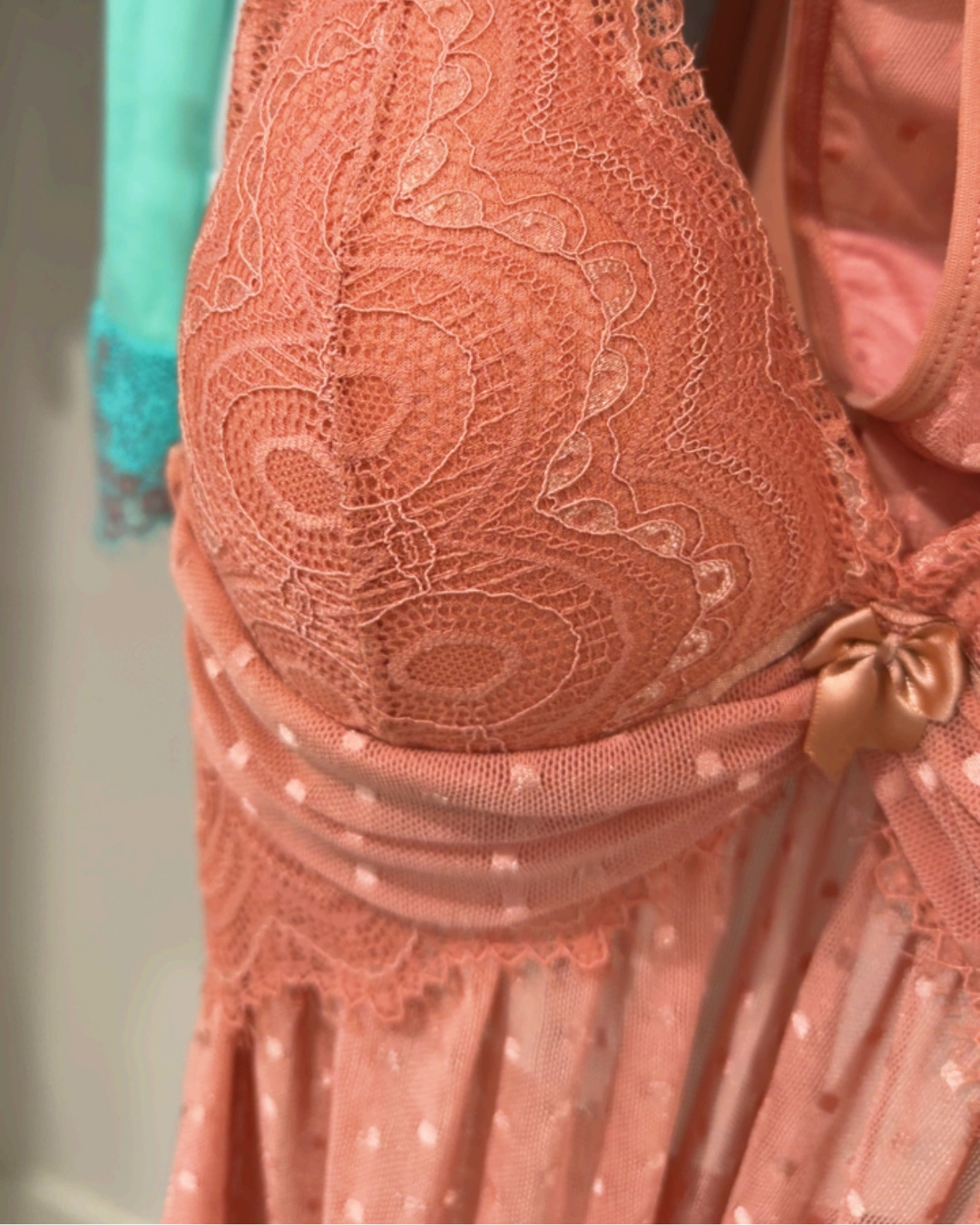 Queen’s Secret – Soft Tulle & Lace Set