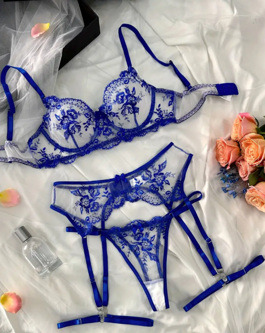 Exquisite Floral Embroidery Lingerie Set