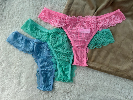 Calcinha fio dental renda